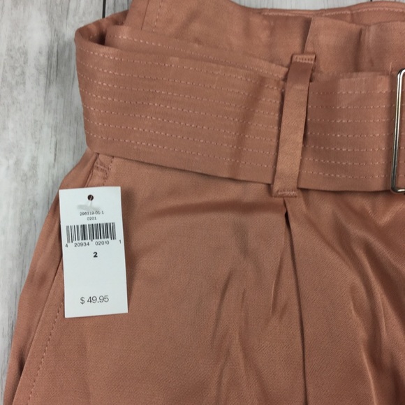 Gap High Rise Drapey Shorts - Picture 4 of 4